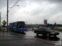 Fleur de Lys 3894 - Bloc Qu�b�cois - Pr�sent pour le Qu�bec - 2000 Prevost H3-45 (ex-leased Angel Tours)