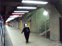 STM - Metro de Montreal - C�te-Ste-Catherine station - Orange Line
