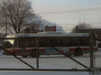 Soci�t� de transport de Trois-Rivieres - STTR 0101 - 2001 Novabus LFS