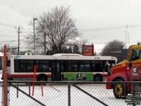 Soci�t� de transport de Trois-Rivieres - STTR 0206 - 2002 Novabus LFS