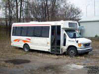 Soci�t� de transport de Trois-Rivieres - STTR 0401 - 2004 Ford E450 - Girardin G5