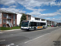 Soci�t� de transport de Trois-Rivieres - STTR 1001 - 2010 Novabus LFS