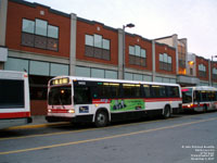 Soci�t� de transport de Trois-Rivieres - STTR 9402 - 1994 Novabus Classic