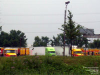 SGT 2000 truck parked at Guilbault - Boucherville - Montr�al,QC terminal